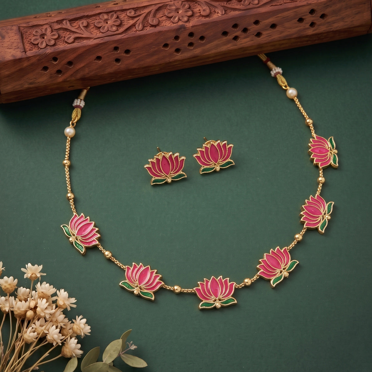 Graceful Lotus Necklace Set
